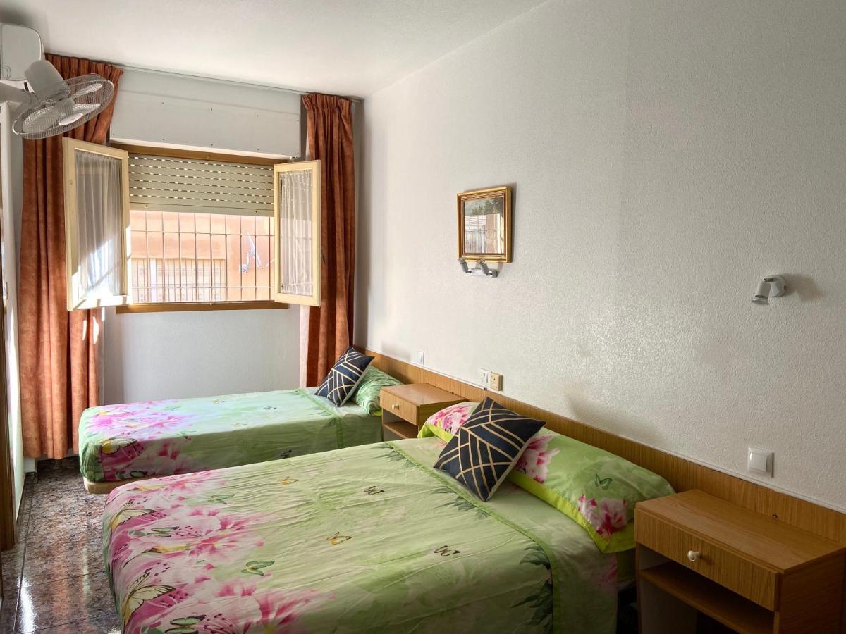 Basic Triple Room